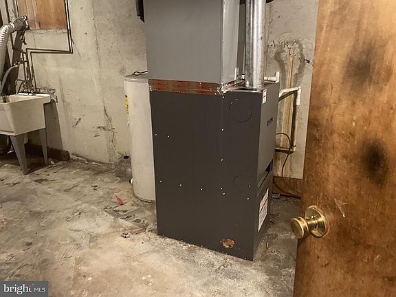 4th image of 416 Clovis Ave