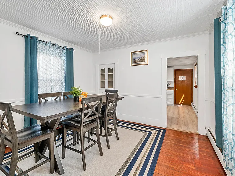 3 Kinsley St #A — Photo 2