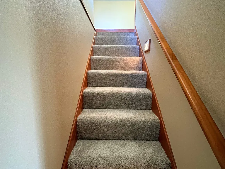 7205 SW Burl Dr — Photo 25
