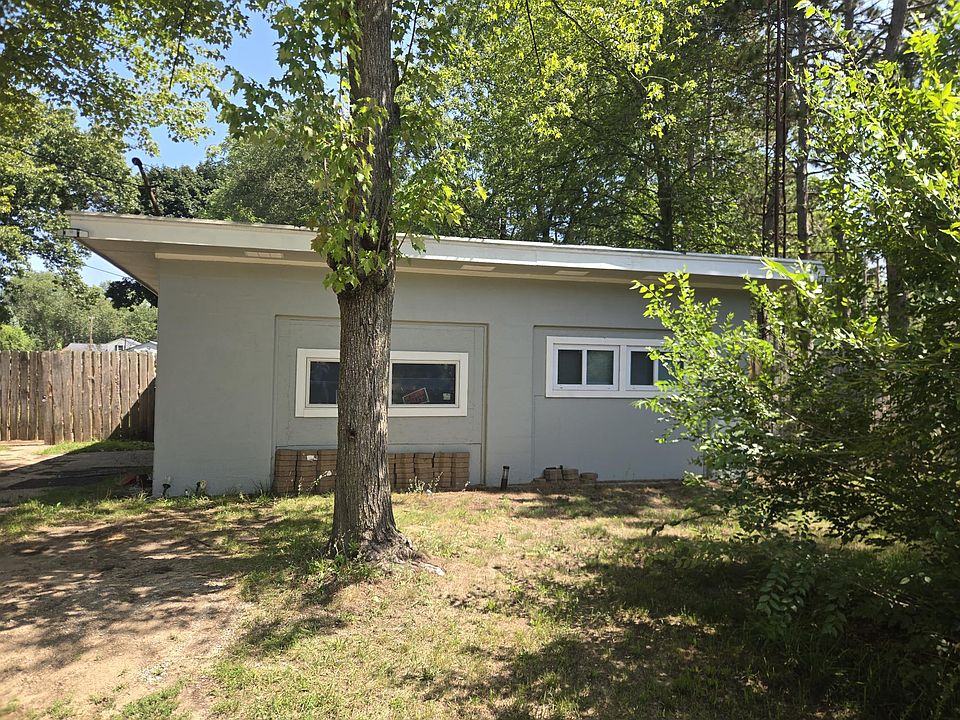 2nd image of 3288 S Walker Rd