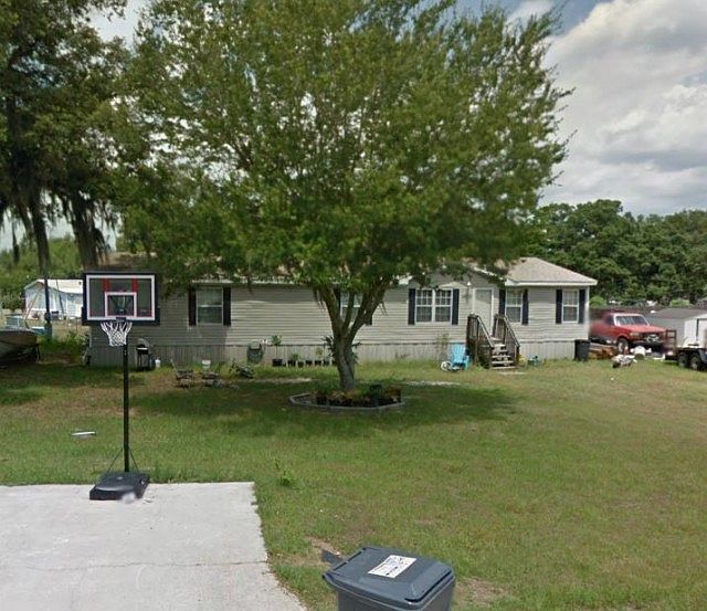 1st image of 2015 Meadow Oak Cir