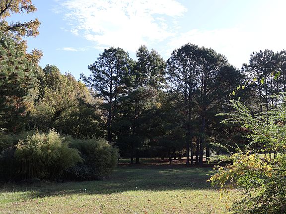 5th image of 1700 Holly Grove Rd