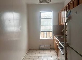 30-18 42nd St #3, Astoria, NY 11103