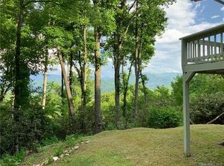 617 Leisure Ln, Burnsville, NC 28714