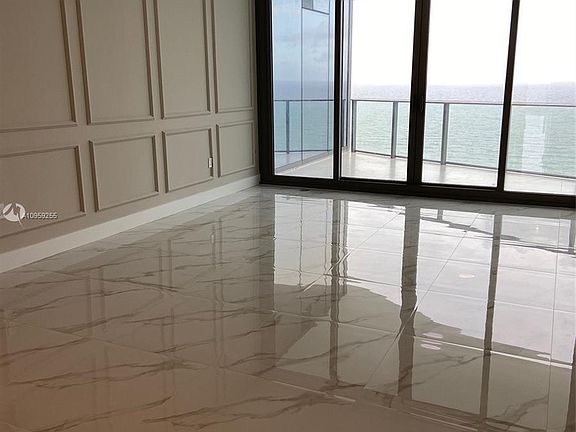 3rd image of 15701 Collins Ave #2603