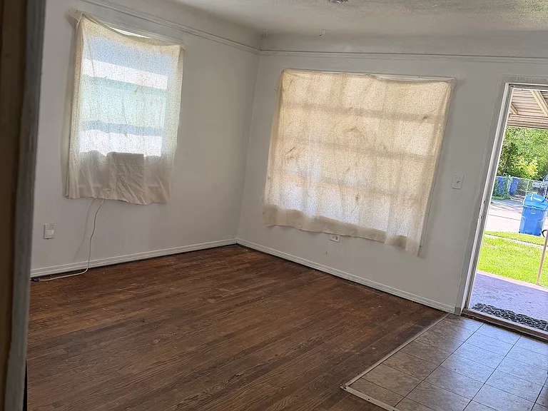 13121 Saint Andrews Ave — Photo 6