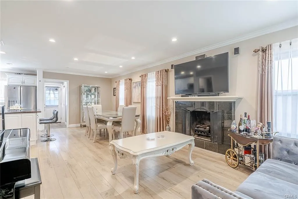 3302 Paraiso Way — Photo 4