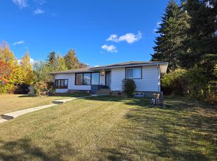 10623 Hardisty Dr NW, Edmonton, AB T6A3T8