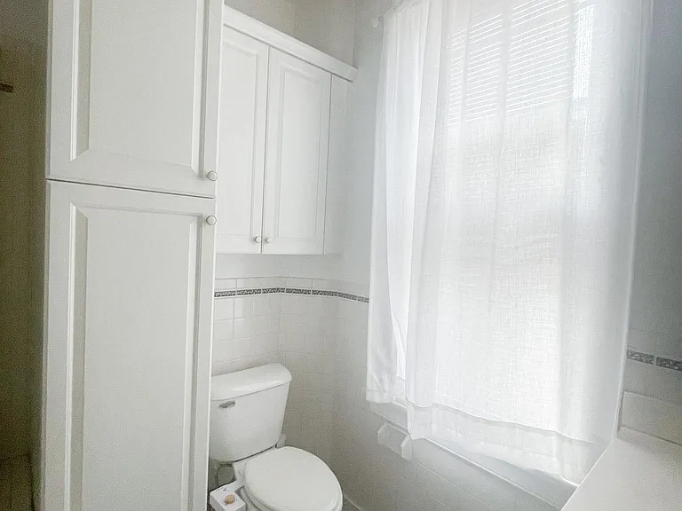 205 N Stafford Ave #2 — Photo 9