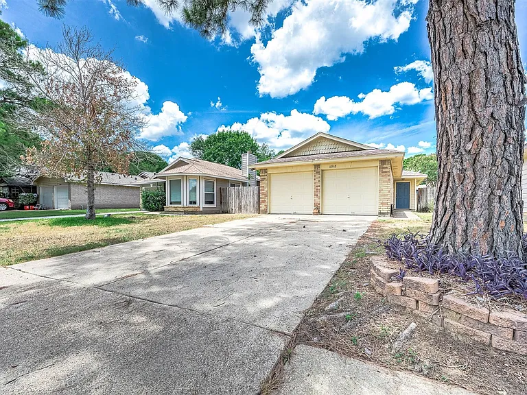 11918 Westwold Dr — Photo 23