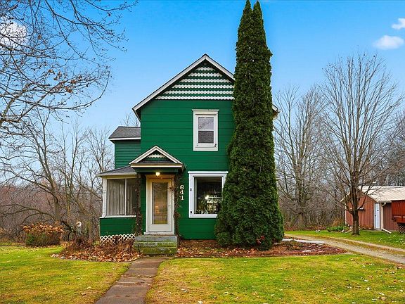 5th image of 641 W Main St