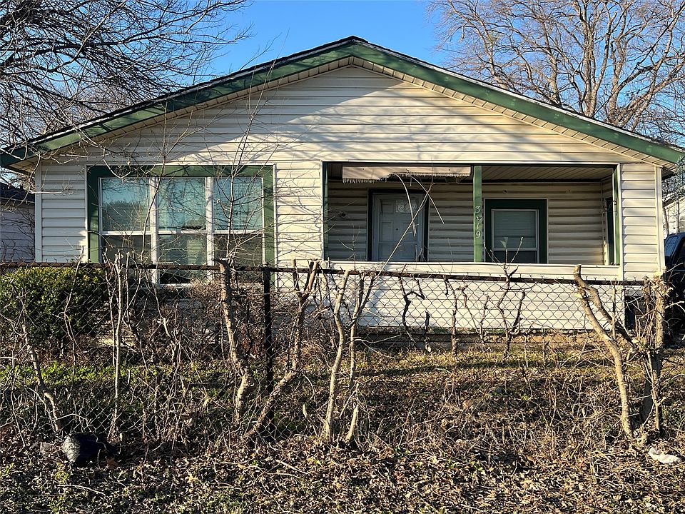 1st image of 3419 Canada Dr