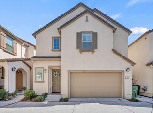 8960 Upbeat Way, Elk Grove, CA 95757