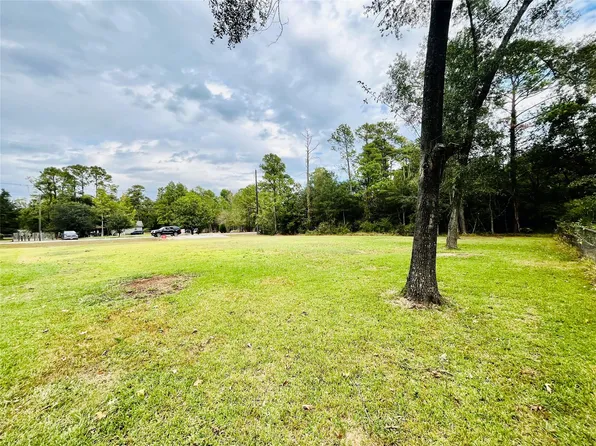 415 Moose Dr, Crosby, TX 77532