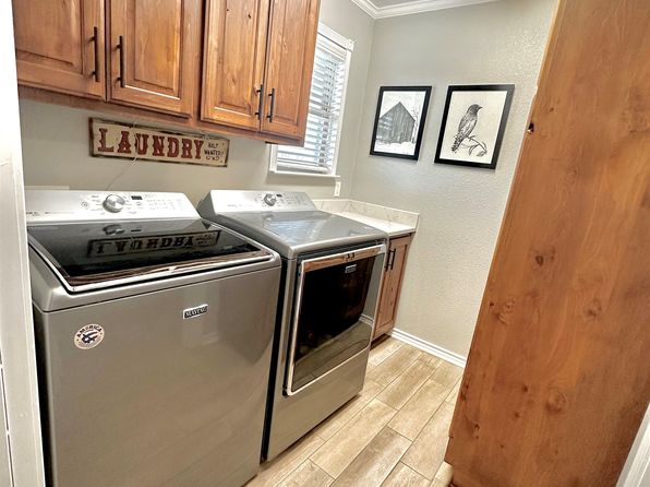 108 Landon Ln, Llano, TX 78643