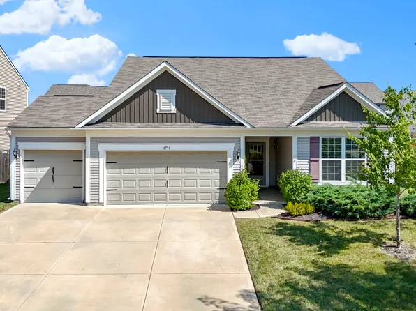 6752 Shooting Star Dr, Whitestown, IN 46075