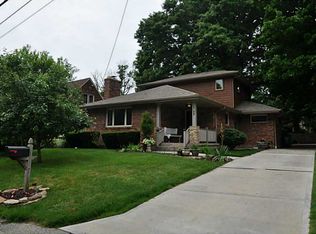 1498 Green Ave, Glenshaw, PA 15116