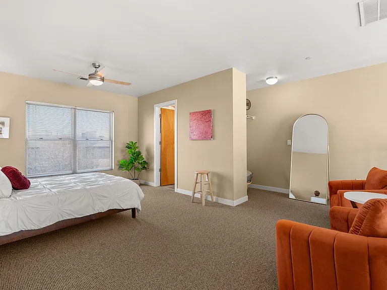 316 Broadway Blvd NE — Photo 21