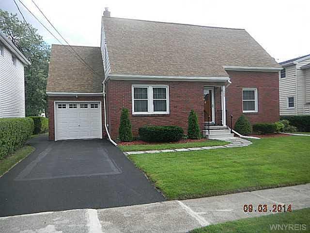 1st image of 155 Amsterdam St