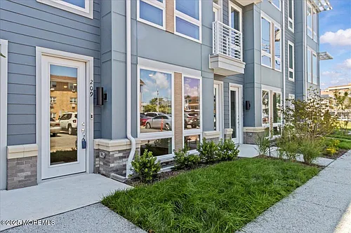 1403 Kingsley St #209 Photo 1