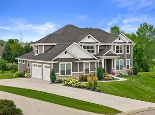 N42W22777 London Ct, Pewaukee, WI 53072