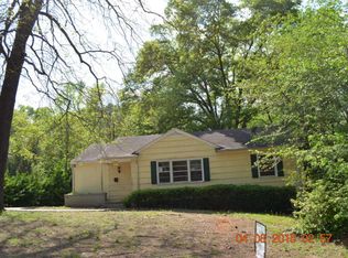 1946 Knightsbridge Rd, Macon, GA 31211