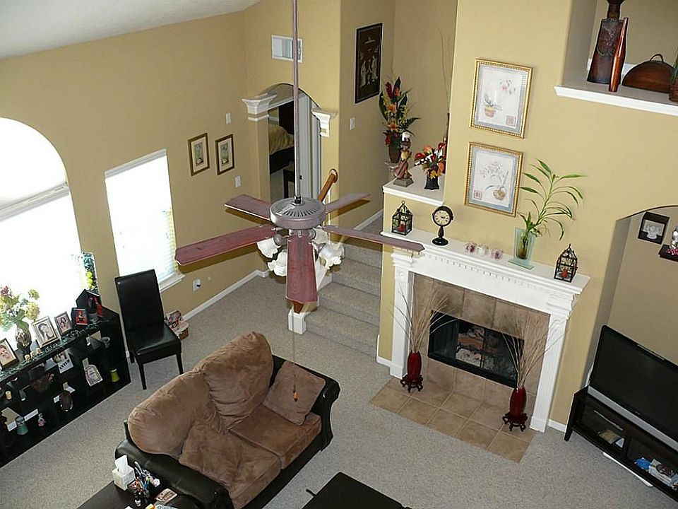 2nd image of 19403 Plantation Orchard Ln
