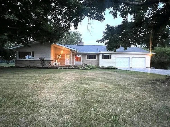 226 Hansbarger Ave, Baltimore, OH 43105