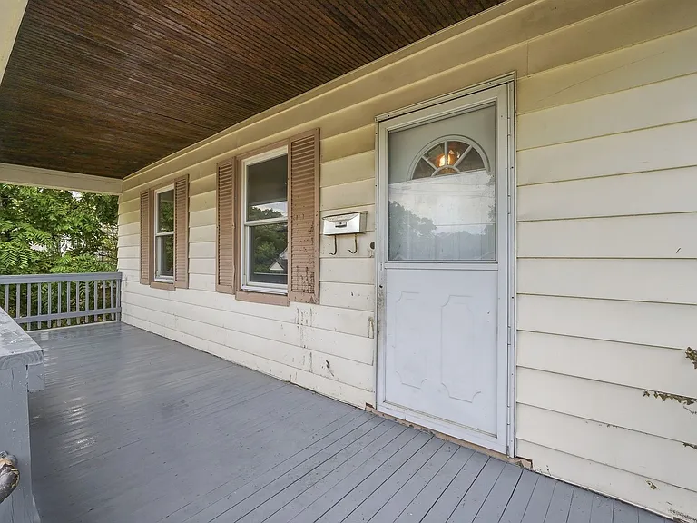 3209 Lehman Rd — Photo 2