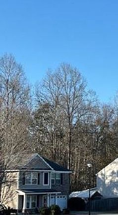 Exterior Neighborhood (street photo)