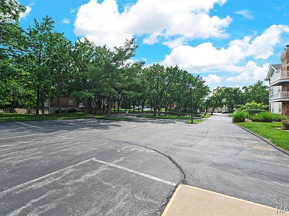 4th image of 312 Clayton Crossing Dr APT 204