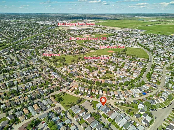 20 NW Erin Ridge Ct SE, Calgary, AB T2B 3B2