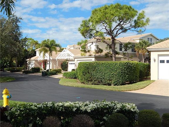 2nd image of 25150 Goldcrest Dr APT 723