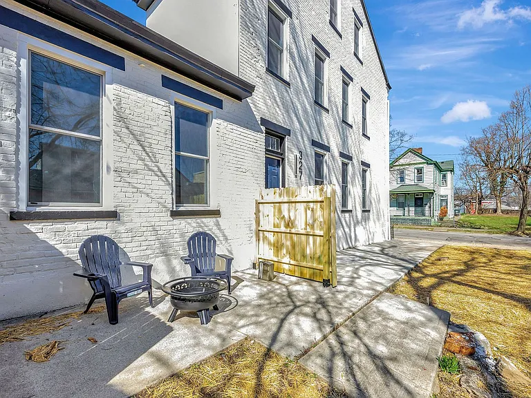327 E Martin Luther King Jr Blvd — Photo 2