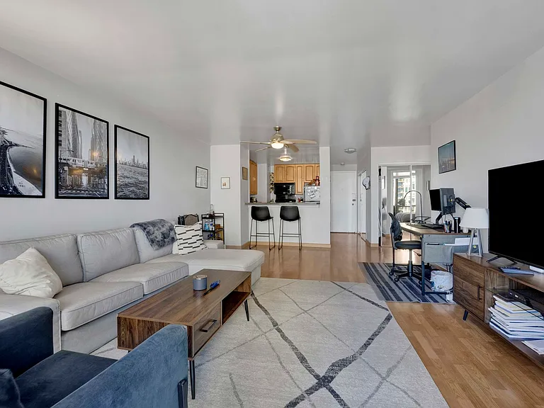 1636 N Wells St #1605 — Photo 7