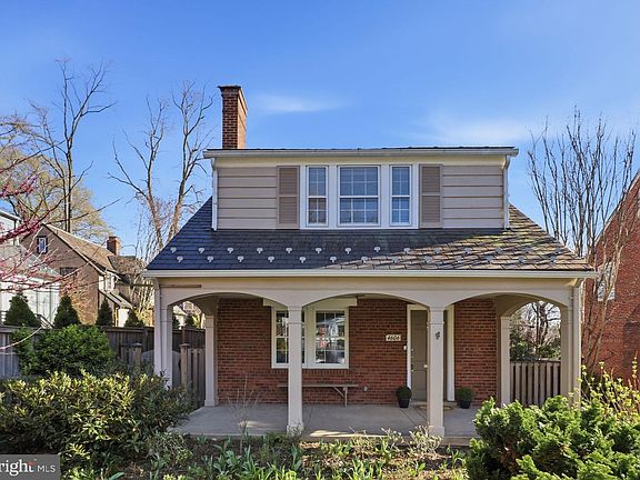 3rd image of 4606 Verplanck Pl NW
