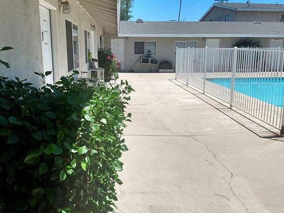 4th image of 26665 Ward St APT 2
