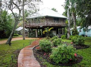 565 SW Rustic Cir, Stuart, FL 34997