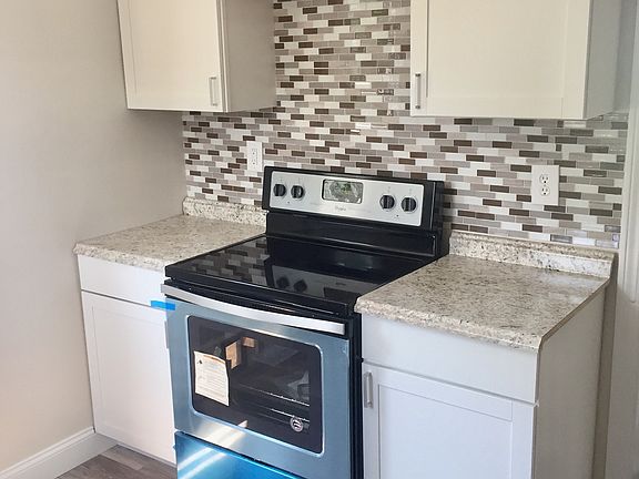 Kitchen brand new stove