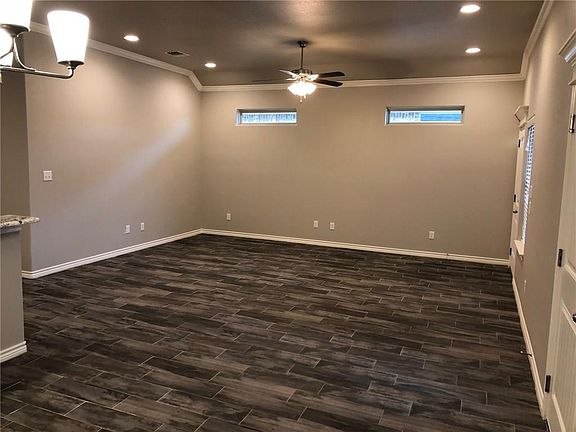 2nd image of 305 Amethyst Ct