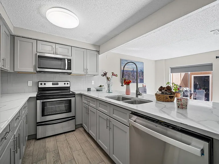 6171 Dryad Dr — Photo 8
