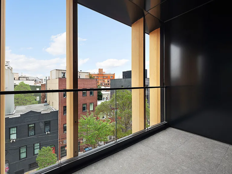 28 Herbert St #5C — Photo 5