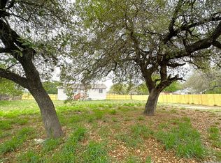 109 N 1ST ST, Somerset, TX 78069