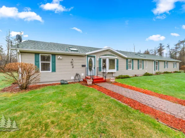 5335 Pinecrest Dr, Lewiston, MI 49756