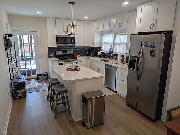 5th image of 15 E Linwood Ave Floor 2