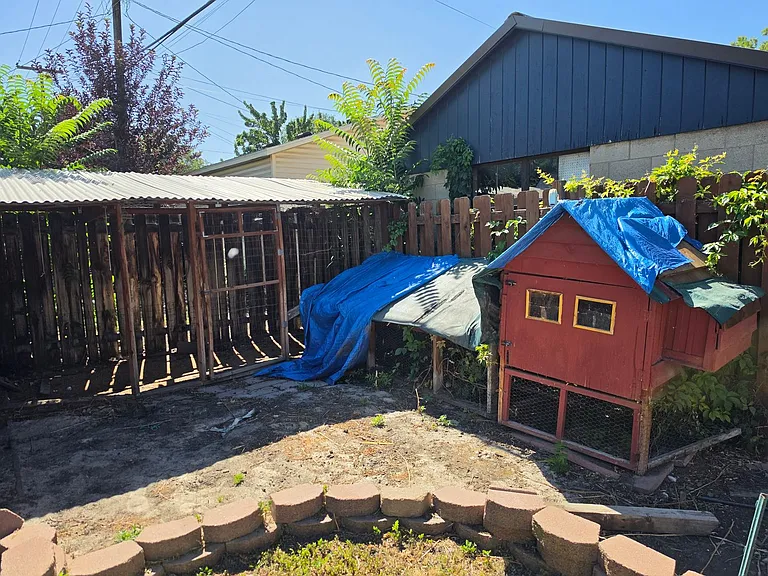 668 E Bryan Ave — Photo 24
