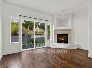 8630 SW 147th Ter Unit 103, Beaverton, OR 97007