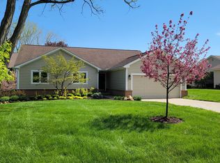6192 N Shore Dr, West Bloomfield, MI