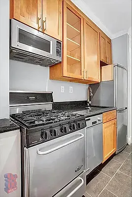 Rented by REAL New York | media 7