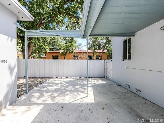 3rd image of 6713 NE Miami Pl #2